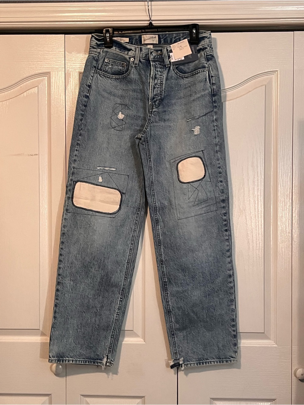 NWT Universal Thread 90s Baggy Jeans Patched Distressed Mid Rise Size 4R